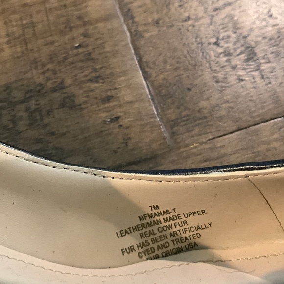 A pair of Marc Fisher shoes - Picture 5 of 7